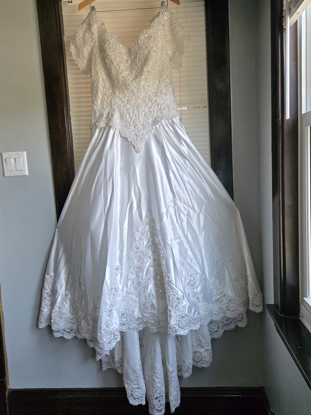 Ivory Lace Satin Wedding Gown with Scalloped Hem